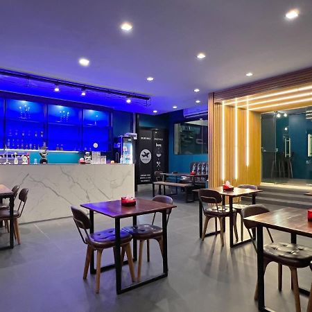 Airport Mini Hostel At Don Muang Airport Bangkok Exterior foto