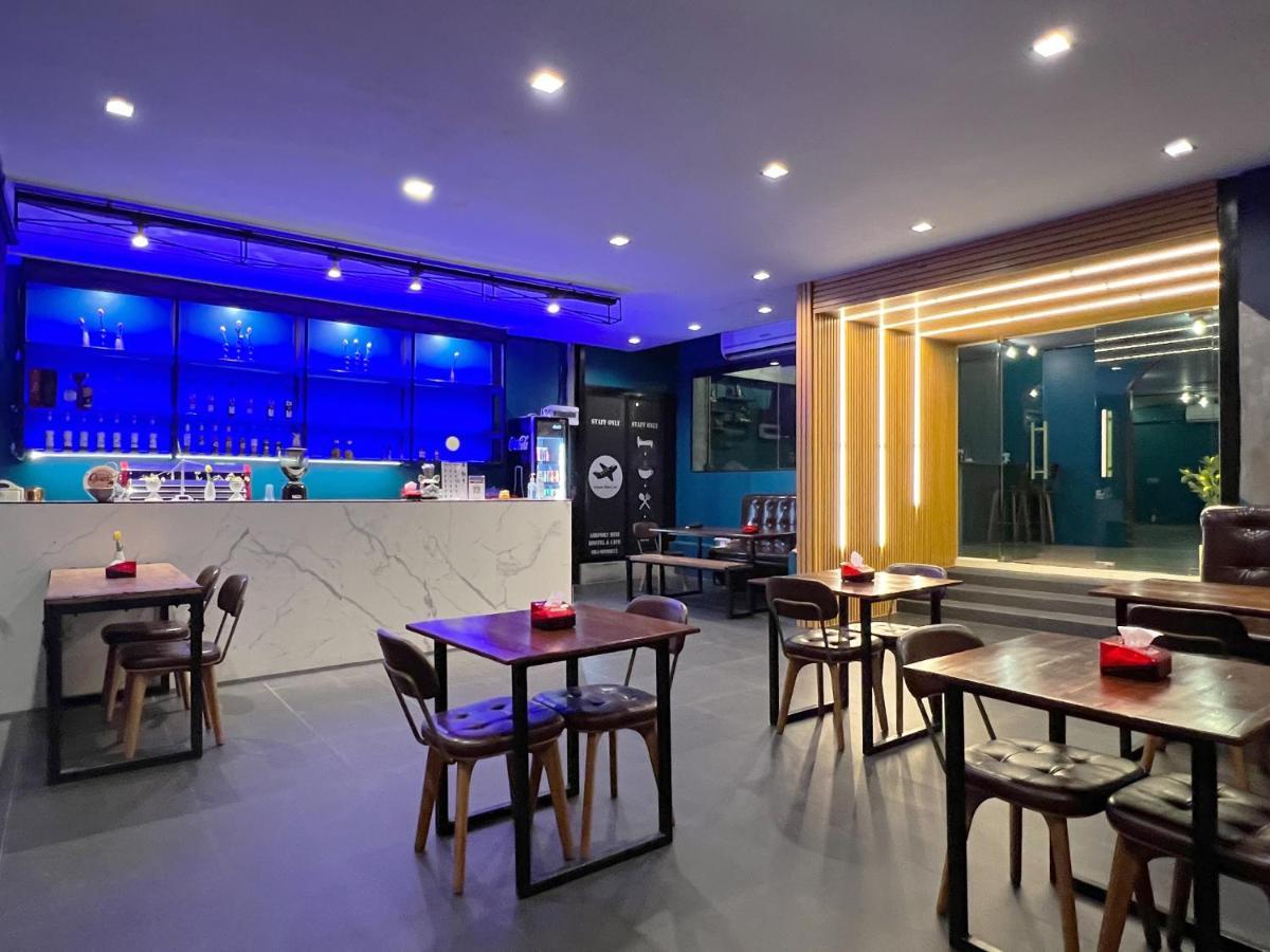 Airport Mini Hostel At Don Muang Airport Bangkok Exterior foto
